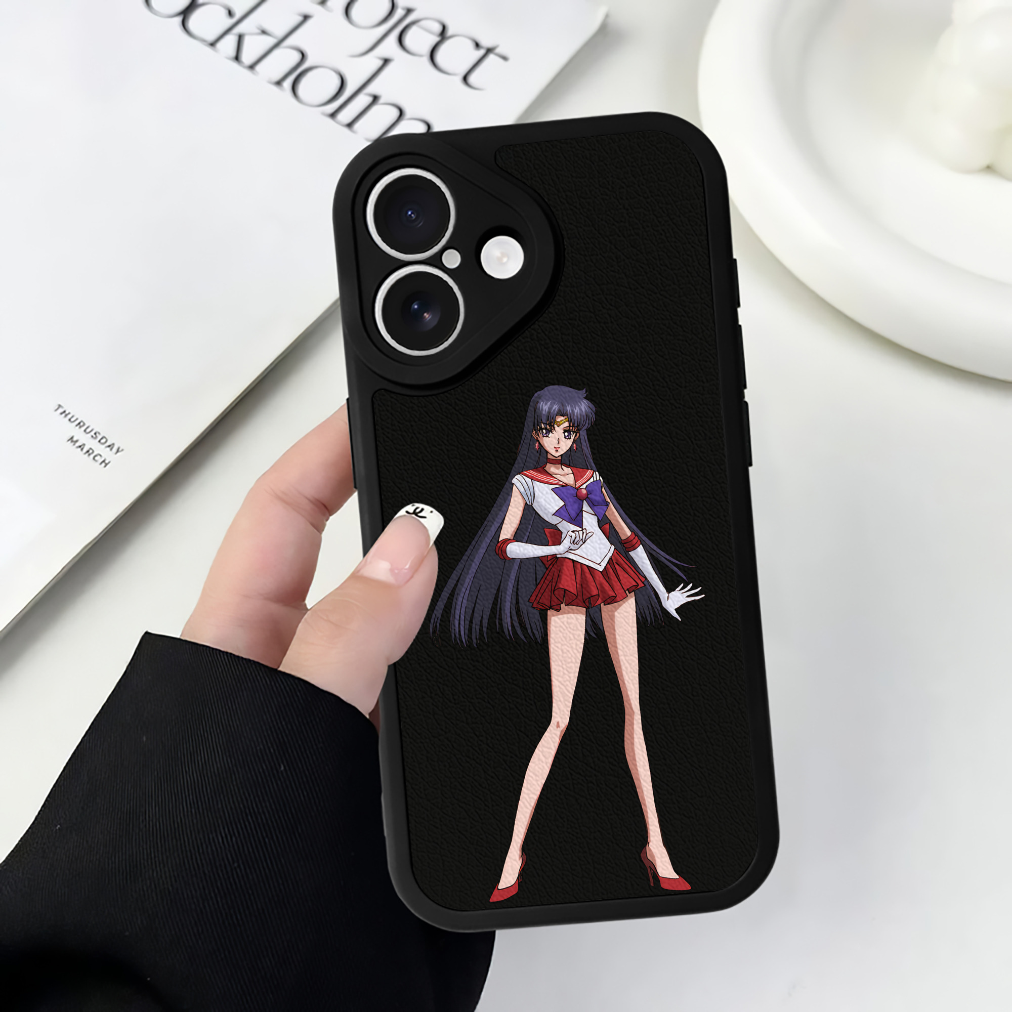 （画像用） 美少女戦士セーラームーン 火野レイ ひの レイ Sailor Moon Hino Rei （セーラーマーズ,Sailor Mars） 【iPhone 16シリーズ対応】シリコンスマホケース（レザー調） 材質：シリコン